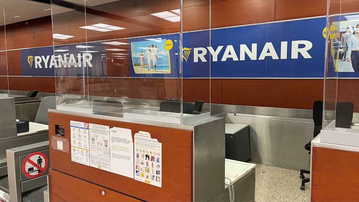 Ryanair uçuşuna qeydiyyat
