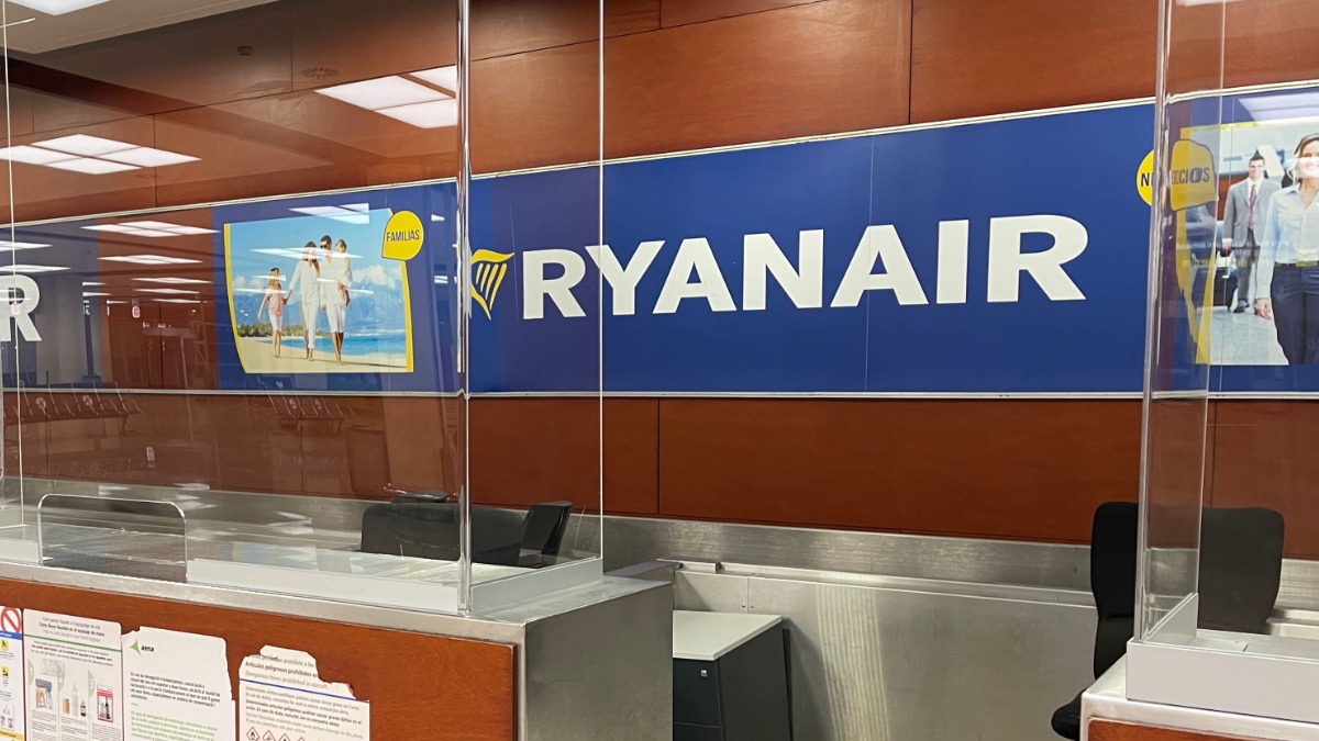 Ryanair չվերթի առցանց գրանցում - ժամկետներ և նստեցման կտրոն